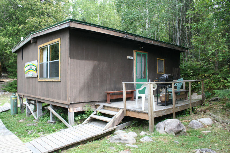 Cabin 6 exterior